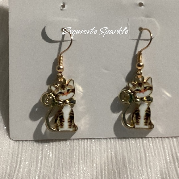 😸Adorable GoldTone Acrylic Tabby Cat Hook Drop Dangle Earrings - Picture 10 of 14